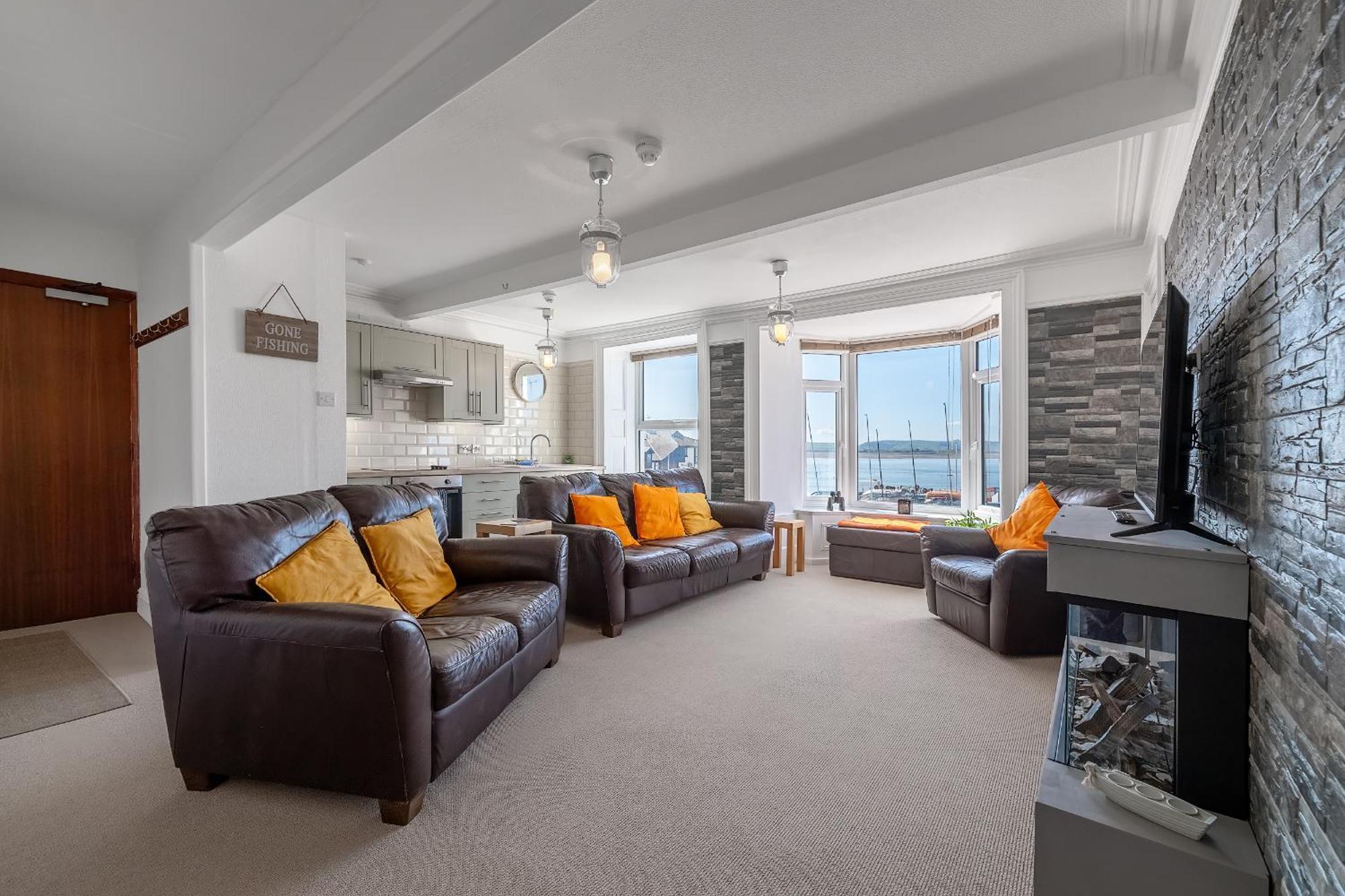 Spacious 3 Bedroom Sea View Flat Aberdyfi Exterior photo