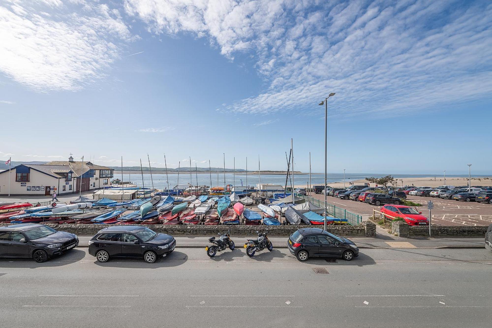 Spacious 3 Bedroom Sea View Flat Aberdyfi Exterior photo