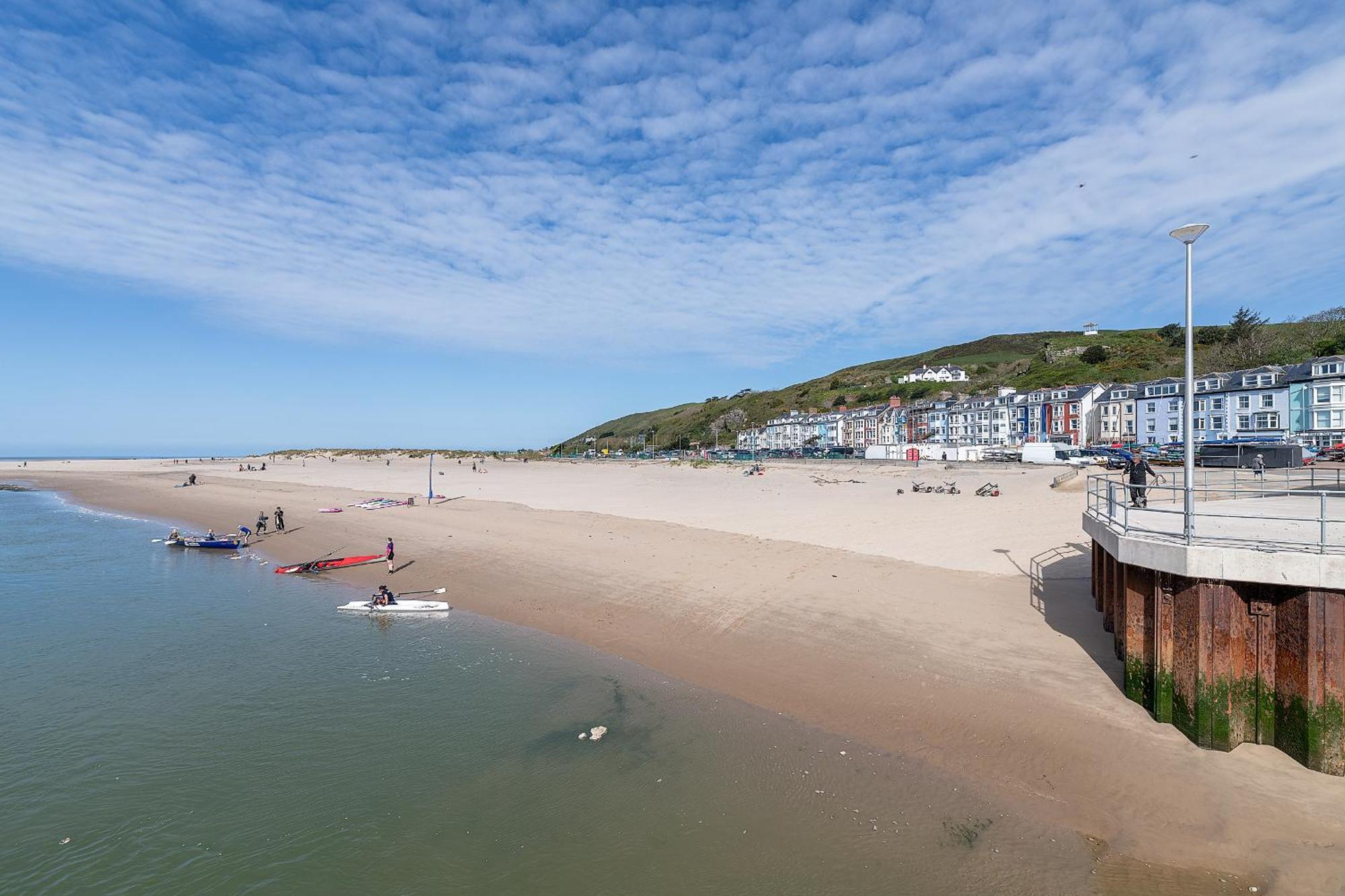 Spacious 3 Bedroom Sea View Flat Aberdyfi Exterior photo